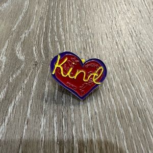 Penzeys Spices Kind Heart Pin